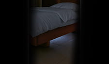 Shiftable underbed light