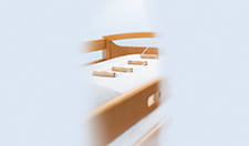 Lifting ladder with four rungs